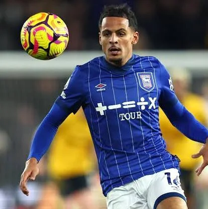 Al-Hamadi: Striker Irak Kelahiran Inggris yang Bikin Geger di League One
